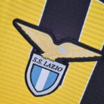 Camiseta Retro Lazio tercera equipacion 1998-2000 escudo