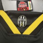 Camiseta-juventus-tercera-equipacion-retro-1996-1997-dorsal