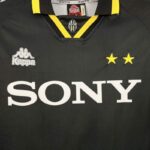 Camiseta-juventus-tercera-equipacion-retro-1996-1997-pecho