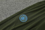 Chandal Manchester City Verde 2024-2025 escudo