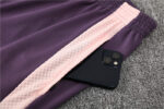 Chandal de Entrenamiento Arsenal Purpura 2024-2025 bolsillo