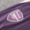 Chandal de Entrenamiento Arsenal Purpura 2024-2025 escudo