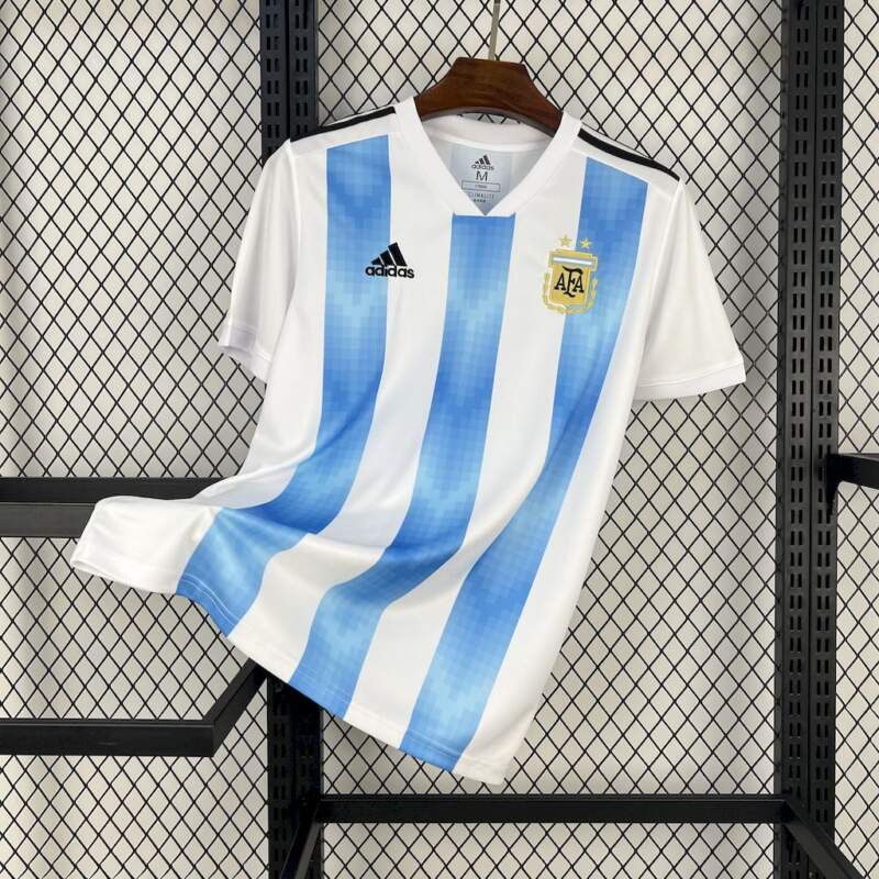 camiseta-argentina-retro-primera-equipacion-2018-2019 camiseta-argentina-retro-primera-equipacion-2018-2019