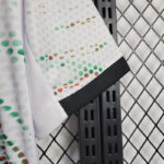 camiseta-portugal-segunda-equipacion-2025-2026-puño-izquierdo