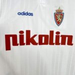 camiseta-real-zaragoza-primera-equipacion-retro-1995-1997-patrocinador