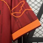 camiseta-roma-primera-equipacion-retro-1999-2000-puño-izquierdo