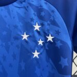 conjunto-niño-cruzeiro-primera-equipacion-2024-2025-estrellas