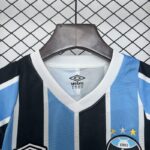conjunto-niño-gremio-primera-equipacion-2024-2025-dorsal