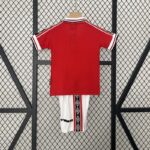 conjunto-niño-manchester-united-primera-equipacion-retro-1998-1999-parte-trasera