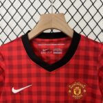 conjunto-niño-manchester-united-primera-equipacion-retro-2012-2013-dorsal