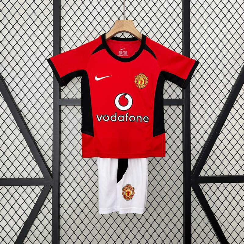 conjunto-niño-manchester-united-retro-2002-2004 conjunto-niño-manchester-united-retro-2002-2004