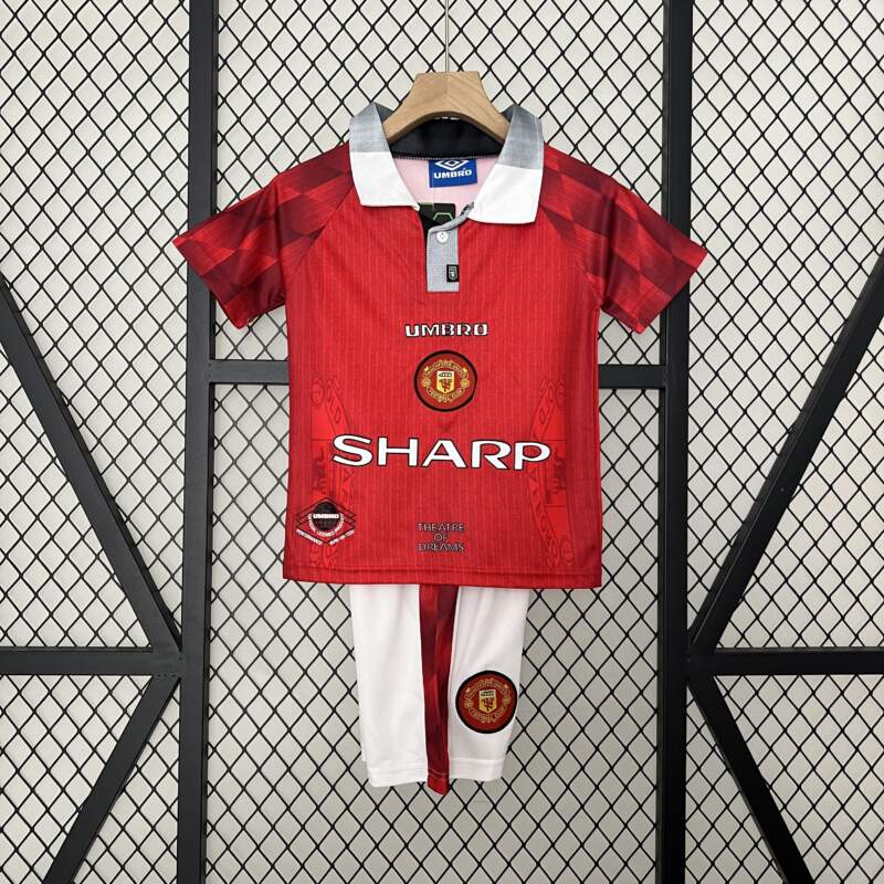 conjunto-niño-manchester-united-retro-primera-equipacion-1996-1997 conjunto-niño-manchester-united-retro-primera-equipacion-1996-1997