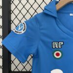 conjunto-niño-napoli-primera-equipacion-retro-1987-1988-puño-derecho