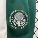 conjunto-niño-palmeiras-segunda-equipacion-2024-2025-escudo-pantalon-corto