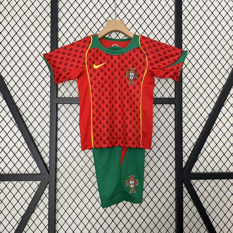 conjunto-niño-portugal-primera-equipacion-2004 conjunto-niño-portugal-primera-equipacion-2004