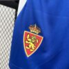 conjunto-niño-primera-equipacion-real-zaragoza-2024-2025-escudo-pantalon