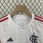conjunto-niño-segunda-equipacion-flamengo-2024-2025-dorsal