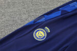 Chandal Al Nassr Azul 2024-2025 escudo