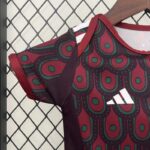 body-de-bebe-mexico-primera-equipacion-2024-2025-puño-derecho