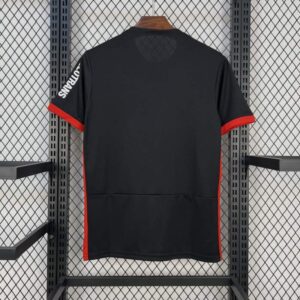 camiseta-Eintracht-Frankfurt-segunda-equipacion-2024-2025-parte-trasera