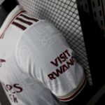 camiseta-arsenal-tercera-equipacion-version-jugador-2025-2026-puno-izquierdo