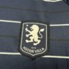camiseta-aston-villa-tercera-equipacion-2024-2025-escudo