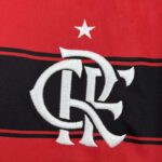 camiseta-flamengo-primera-equipacion-2025-2026-escudo
