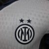 camiseta-inter-milan-segunda-equipacion-version-jugador-2024-2025-escudo