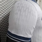 camiseta-inter-milan-segunda-equipacion-version-jugador-2024-2025-puño-derecho