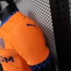 camiseta-marsella-tercera-equipacion-versión-jugador-2024-2025-puño-izquierdo