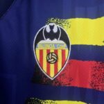 camiseta-valencia-segunda-equipacion-retro-1996-1997-escudo-2