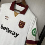 camiseta-west-ham-tercera-equipacion-2024-2025-puño-izquierdo