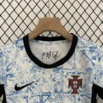 conjunto-niño-portugal-segunda-equipacion-2024-dorsal