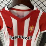 conjunto-niño-sporting-gijon-primera-equipacion-2024-2025-dorsal