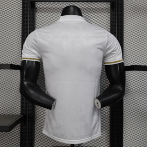 Camiseta-bayern-de-munich-125-aniversario-version-jugador-blanco-2025-2026-parte-trasera