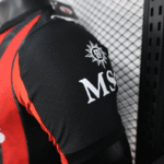 camiseta-ac-milan-primera-equipacion-2025-2026-puño