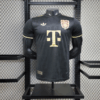 camiseta-bayern-munich-125-aniversario-version-jugador-2025-2026