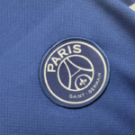 camiseta-psg-cuarta-equipacion-2025-2026-escudo