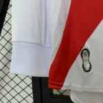 camiseta-river-plate-primera-equipacion-manga-larga-retro-2006-2007-puño-derecho