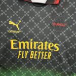 conjunto-niño-ac-milan-cuarta-equipacion-off-white-2024-2025-pecho