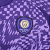 conjunto-niño-orlando-city-primera-equipacion-2025-2026-escudo