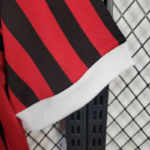 camiseta-ac-milan-primera-equipacion-retro-2011-2012-puño