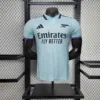 camiseta-arsenal-entrenamiento-version-jugador-2025-2026