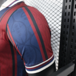 camiseta-barcelona-edicion-especial-version-jugador-2025-2026-puño