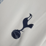 camiseta-de-entrenamiento-tottenham-2025-2026-escudo