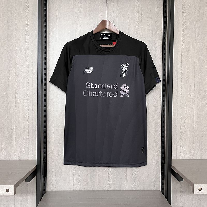camiseta-liverpool-edicion-especial-negro-retro-2019-2020 camiseta-liverpool-edicion-especial-negro-retro-2019-2020