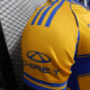 camiseta-tigres-uanl-primera-equipacion-version-jugador-2025-2026-puño