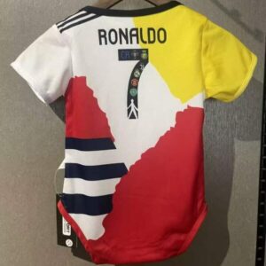 body-de-bebe-edicion-especial-real-madrid-cr7-2025-2026-parte-trasera