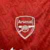 camiseta-arsenal-primera-equipacion-2025-2026-escudo