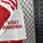 camiseta-arsenal-primera-equipacion-2025-2026-puño